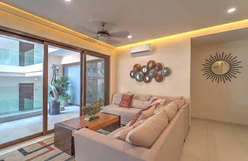 Emiliano Zapata House | Beautiful 2bedroom apartment in the heart of the romantic zone,jacuzzi,pool,gym.