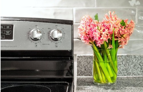 Mile Square Apartment | Beautiful 2BR 2BA In The Block by CozySuites