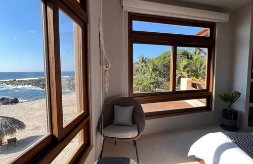 Troncones Apartment | Beautiful 2BR/2BT Beachfront
