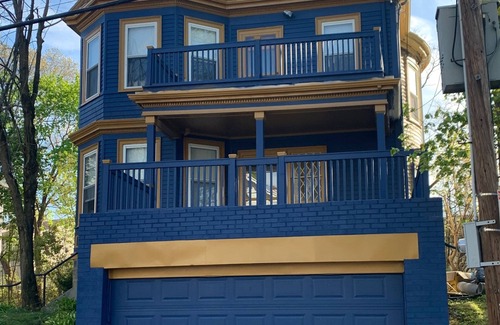 West Roxbury House | Beautiful 2BR apartment in historic house. Walkable neighborhood!