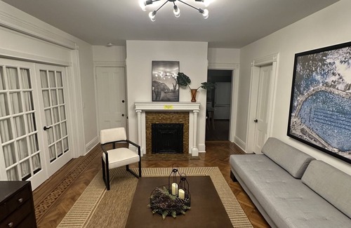 Norwalk Apartment | Beautiful 2BR apt in Beach community, close to train and hwys! Only 1hr to NYC!
