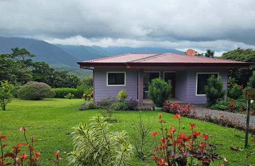 Bijagua House | BEAUTIFUL 2BR HOME WITH STUNNING VOLCANO VIEWS - FRIENDSHIP HOUSE AT BEPURAVIDA