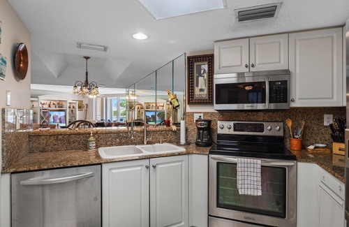 Fort Pierce Shores Condo | Beautiful 3/2 Condo overlooking the Atlantic Ocean