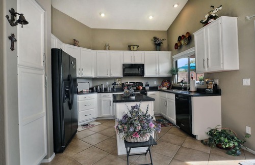 Gold Canyon House | Beautiful 3 Bdrm./2 Bath Gold Canyon home w/heated pool in private setting