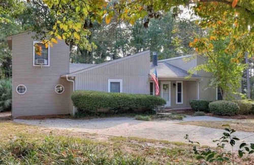 North Augusta House | Beautiful 3 bedroom house with a swimming pool