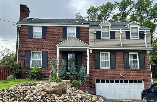 Oakmont House | Beautiful 3-bedroom house with WiFi, AC in fantastic Oakmont