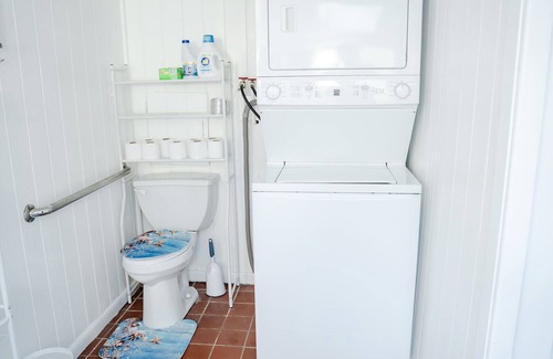 Old Town House | Beautiful 3-bedroom River House in Old Town FL with AC and Wi-Fi, Enjoy!