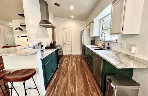 McNeil House | Beautiful 3 Bedroom Home Between Domain and Lake Travis