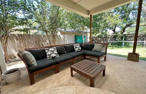 McNeil House | Beautiful 3 Bedroom Home Between Domain and Lake Travis