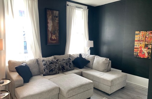 East Price Hill House | Beautiful 3-bedroom Villa minutes from downtown