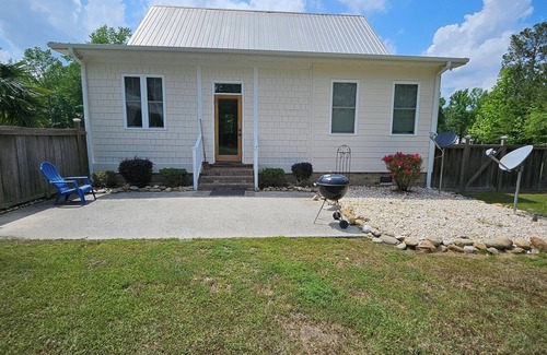 Eutawville House | Beautiful 3-bedroom house in enchanting Eutawville in a Spacious Gated Community