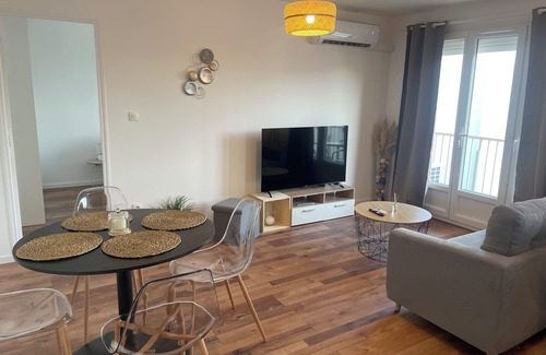 Meyzieu Centre Apartment | Beautiful 3-room apartment near EUREXPO/OL VALLÉE