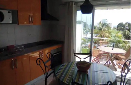 Malendure Apartment | Beautiful 3-star T2 fully equipped opposite Gourbeyre marina