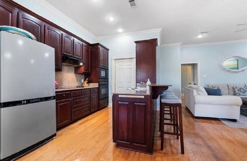 Springfield House | Beautiful 3-Story Home on the Tickfaw River close to Baton Rouge & New Orleans