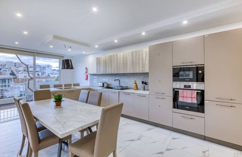 Tal-Ibrag Apartment | Beautiful 3BR APT with Private Balcony in Swieqi