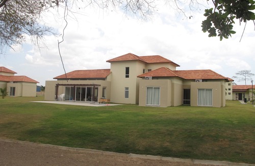 Costa Blanca Villa | Beautiful 4 bedroom 3.5 bath Villa in Golf and Beachfront Community!