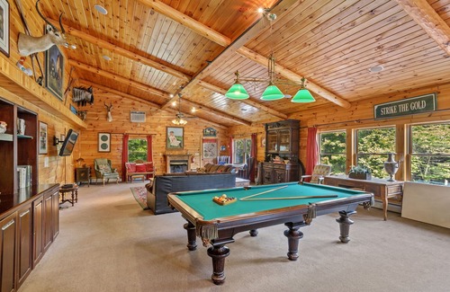 Fishs Eddy House | Beautiful 4-bedroom house with WiFi, AC in welcoming Fishs Eddy