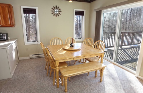 West Dover House | Beautiful 4 Bedroom Townhome Minutes from Mt Snow