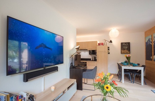 Les Praz-de-Chamonix Apartment | Beautiful 4* apt with private garden, 350m from Flégère, WIFI, PARKING