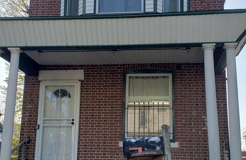 Oak Lane - East Oak Lane House | Beautiful 5 Bedroom, 3 Full Ba, Off St Parking East Oak Lane, Philadelphia, PA