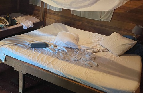 Cuajiniquil Cabin | Beautiful 5-bedroom lodge in Cuajiniquil with WiFi and Spa facial & body