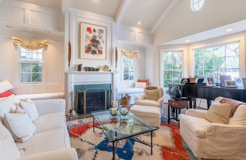 Tree Section Apartment | Beautiful 5 Br. Single family L-(581886) by Houzlet