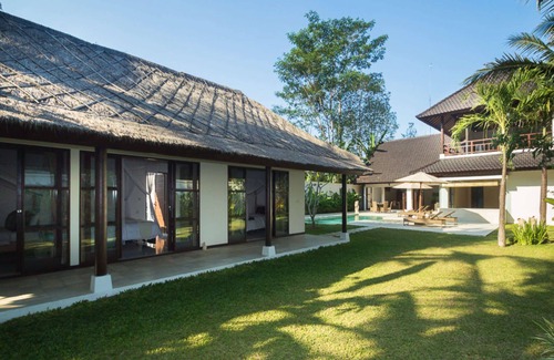 Melayang Villa | Beautiful 5 Star Holiday Villa in a Prime Location in Ubud