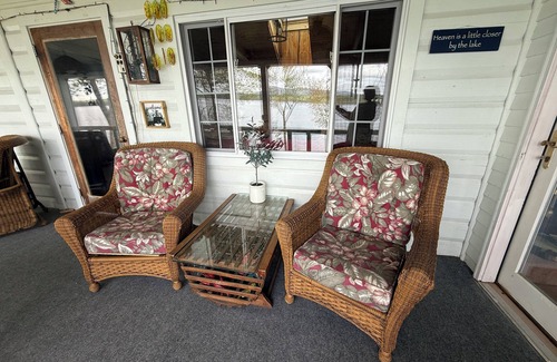 Fryeburg House | Beautiful 6 bedroom cabin on 1100 acre lake in Fryeburg Maine