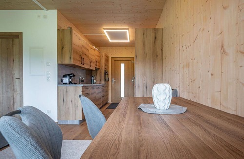 Kitzbuehel Apartment | Beautiful apartment for 2 people with TV and balcony