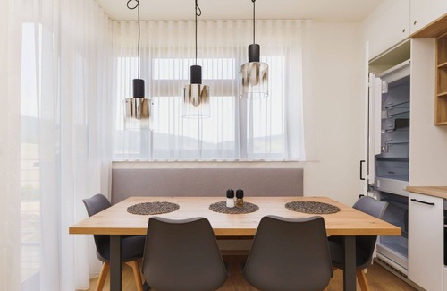 Loucna Pod Klinovcem Apartment | Beautiful apartment for 6 people with WIFI, TV, balcony and parking