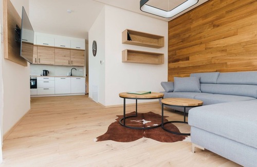 Loucna Pod Klinovcem Apartment | Beautiful apartment for 6 people with WIFI, TV, balcony and parking