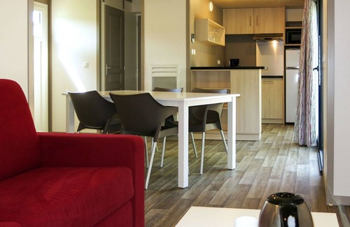 Malansac House | Beautiful apartment in villa for 6 guests with WIFI, pool, TV, terrace, pets allowed and parking