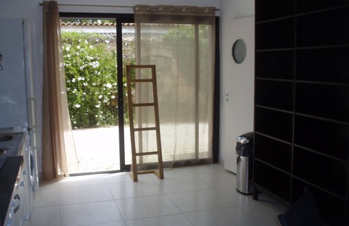 Saint-Cyr-sur-Mer Apartment | BEAUTIFUL air-conditioned T2 60m2 100 m from Les Lecques beach + parking lot