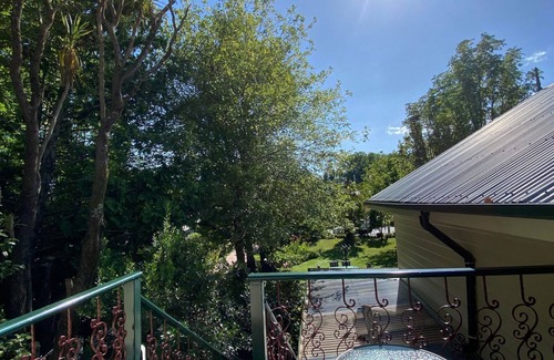 Tawonga South Apartment | Beautiful and comfortable, located in the heart of town