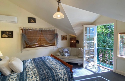 Tawonga South Apartment | Beautiful and comfortable, located in the heart of town