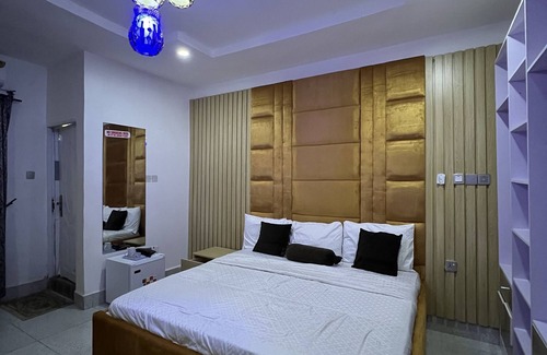 Jabi Apartment | Beautiful and Cozy single room apartment, for one and one partner.