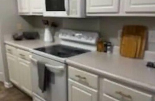 East Fayetteville House | Beautiful and relaxing cottage!