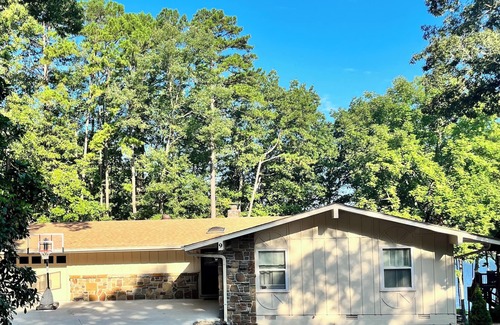 Hot Springs Village House | Beautiful and Spacious Lake Front Home. Golf, Kayaks, Minutes from Hot Springs!