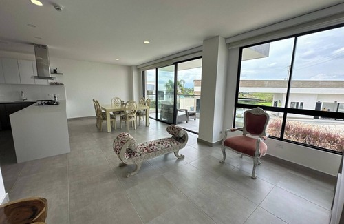 Armenia Apartment | Beautiful and spacious country apartment in Caimo
