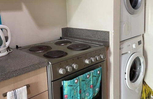 Ugong Apartment | Beautiful and Spacious Fully Furnished Studio at The Grove Rockwell
