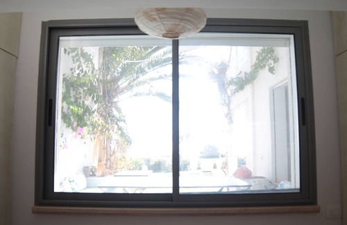 Les Deux Oueds Villa | Beautiful and spacious villa with a large waterfront garden