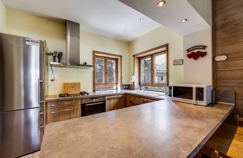 Val-d'Isere Ski Chalet | Beautiful and warm cottage in Val d’isère