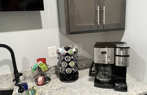 Cape Saint Claire Apartment | Beautiful Annapolis 3 Bedroom Basement Apartment, Super Clean, Super Spacious !