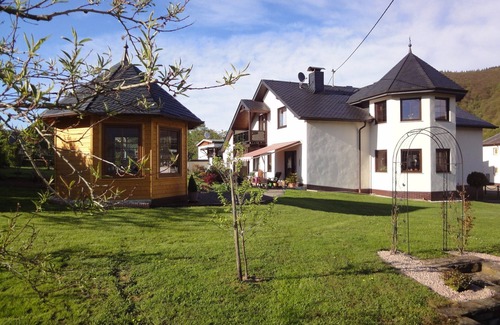 Ellenz-Poltersdorf Apartment | Beautiful apartment with panoramic views