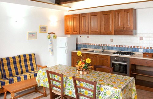 San Lorenzo Nuovo Apartment | Beautiful apartment for 4 guests with A/C, pool, WIFI, TV, patio and parking