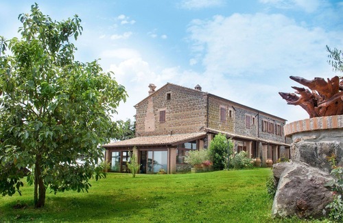 San Lorenzo Nuovo Apartment | Beautiful apartment for 4 guests with A/C, pool, WIFI, TV, patio and parking