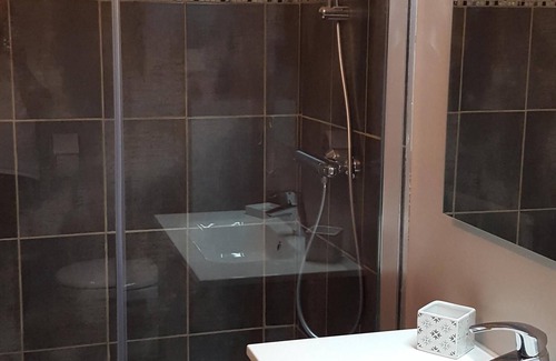 Luxeuil-les-Bains Apartment | Beautiful apartment F2 in peace, in the heart of the spa town.