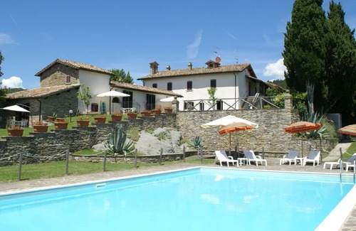 Fraccano House | Beautiful apartment with private terrace and panoramic swimming pool