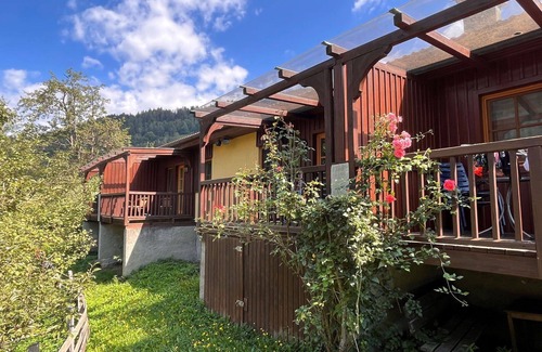 Treffen Villa | Beautiful apartment in villa for 4 guests with WIFI, TV, terrace and pets allowed