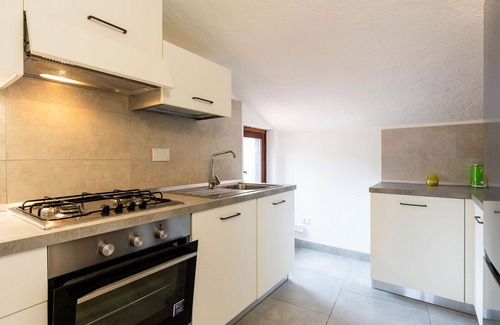 Diano Castello Apartment | Beautiful apartment for 6 guests with WIFI, pool, TV, terrace and pets allowed